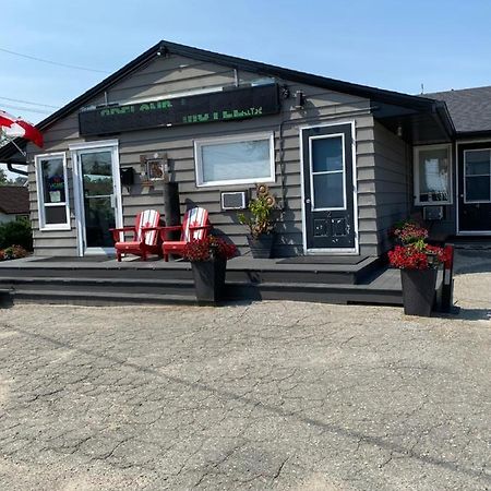 Oreland Motel Flin Flon Zewnętrze zdjęcie