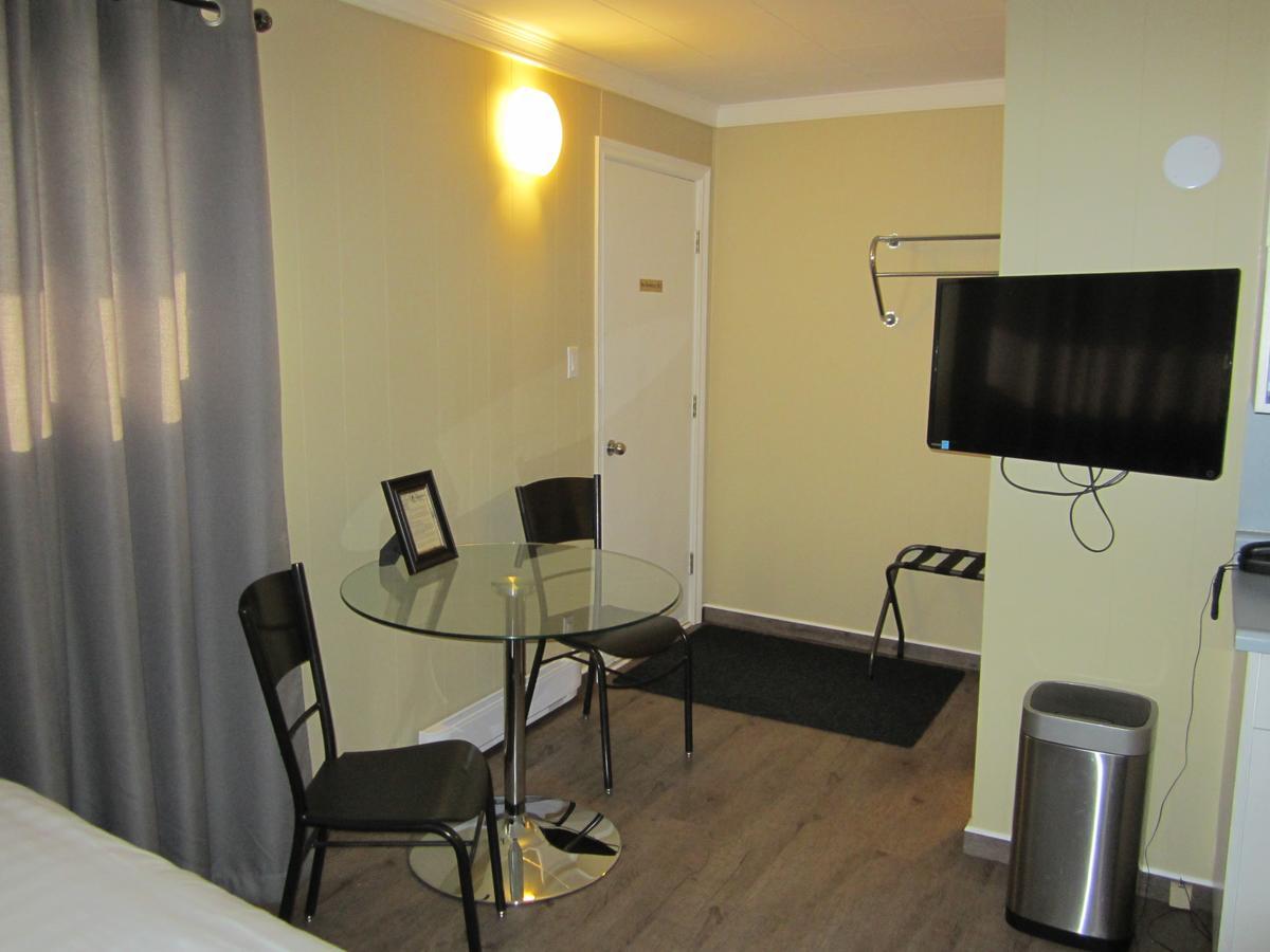 Oreland Motel Flin Flon Zewnętrze zdjęcie